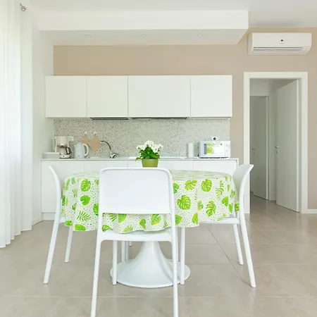 Апарт-готель Adriana